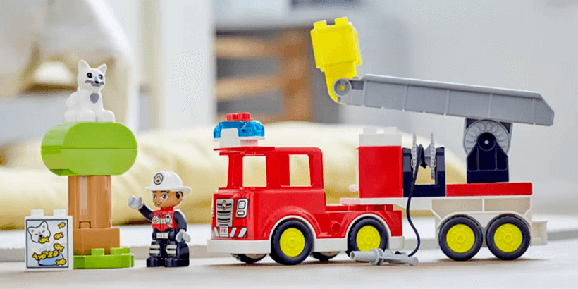 Лего Дупло 10969 Пожарная машина снимают кота